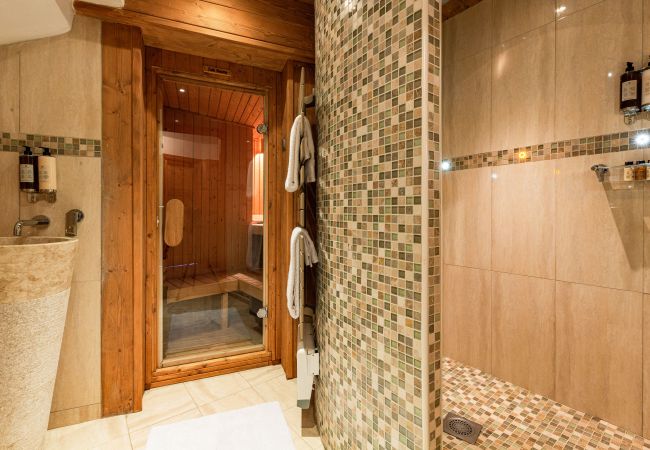 Chalet in Avoriaz - Chalet Ardoisière - Luxury 4 bed ski chalet by Avoriaz Chalets