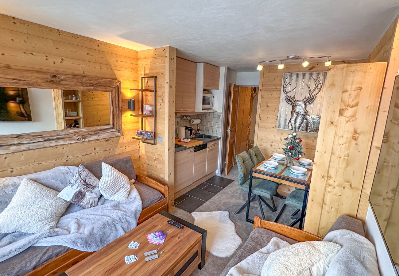 Apartment in Avoriaz - Dahu -   Stylish central ski apartment by Avoriazchalets