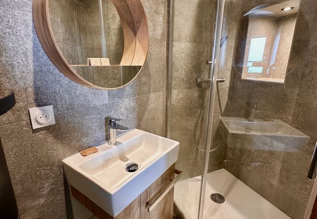 Apartment in Avoriaz - Apartment Sapins - Very Large, duplex apartment by Avoriazchalets Apartment in Avoriaz - Apartment Sapins - Very Large, duplex apartment by Avoriazchalets